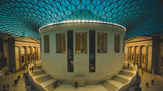 humidifiers and dehumidifiers for museums